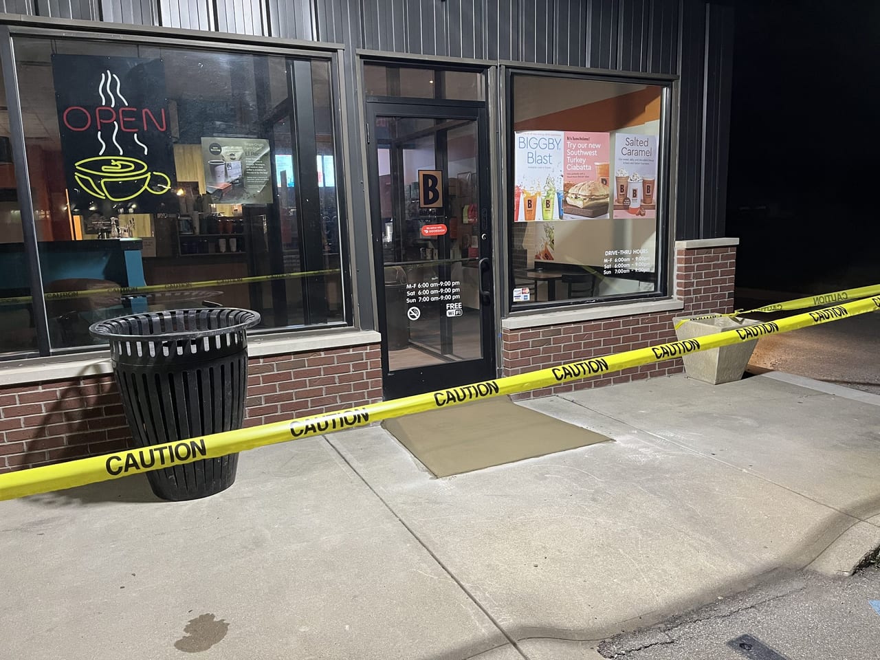 Biggby Coffee storefront entrance ramp, Pendleton Indiana