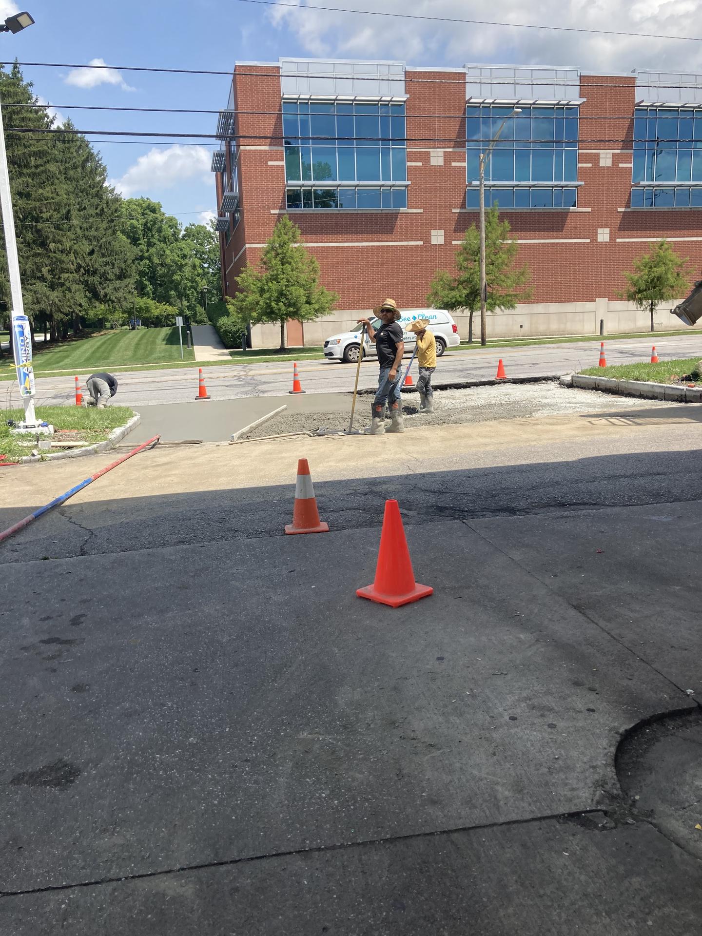 Commercial sidewalk pour with crew (Fishers), Fishers Indiana